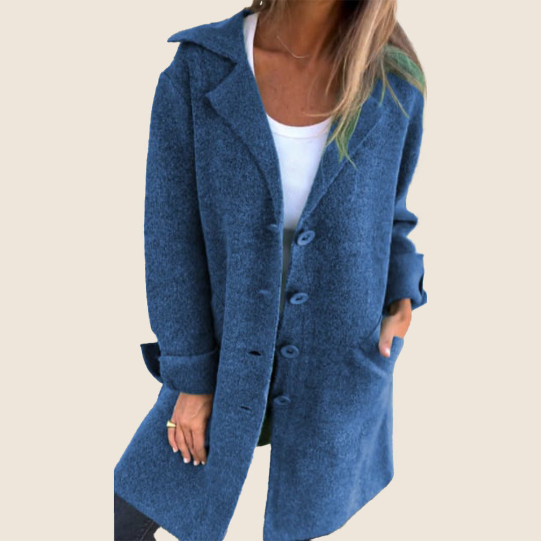 AURENÉ™ – Blød jakke med knapper