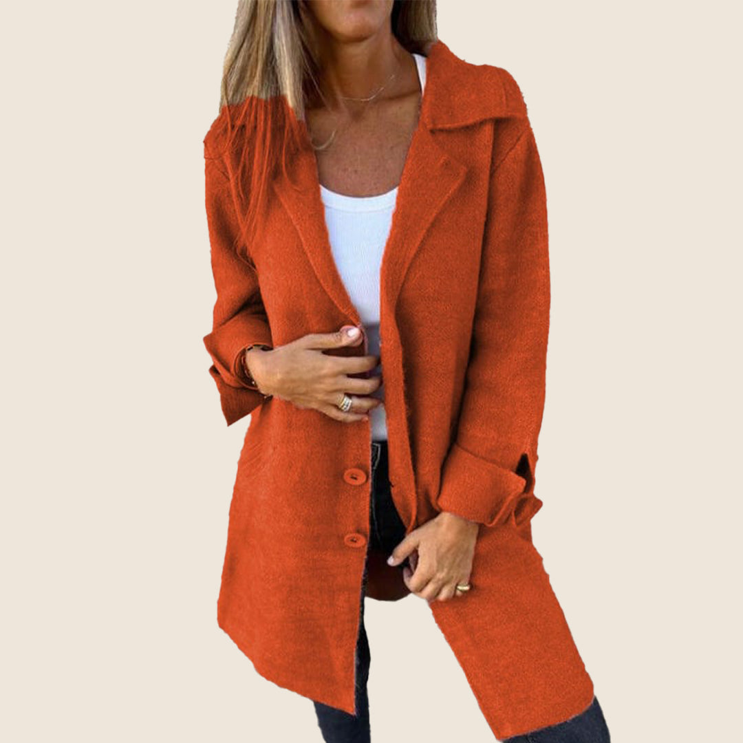AURENÉ™ – Blød jakke med knapper